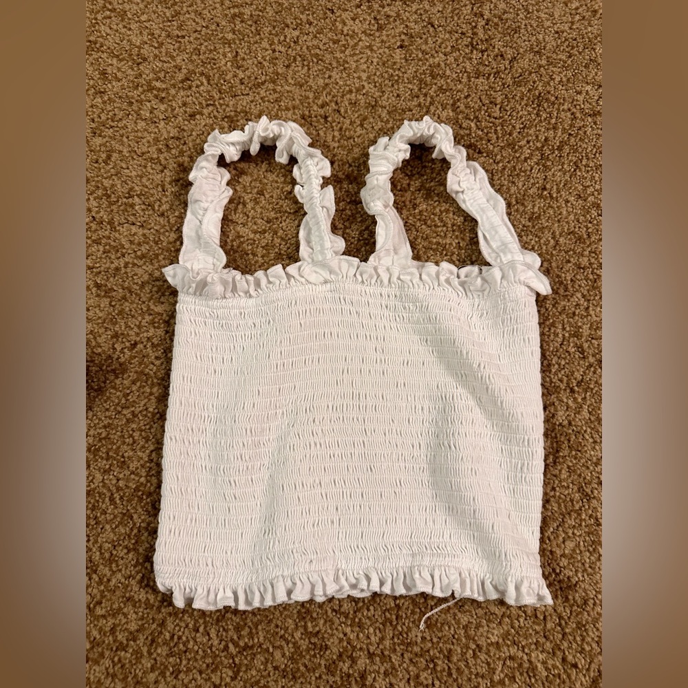 cute ruffle crop